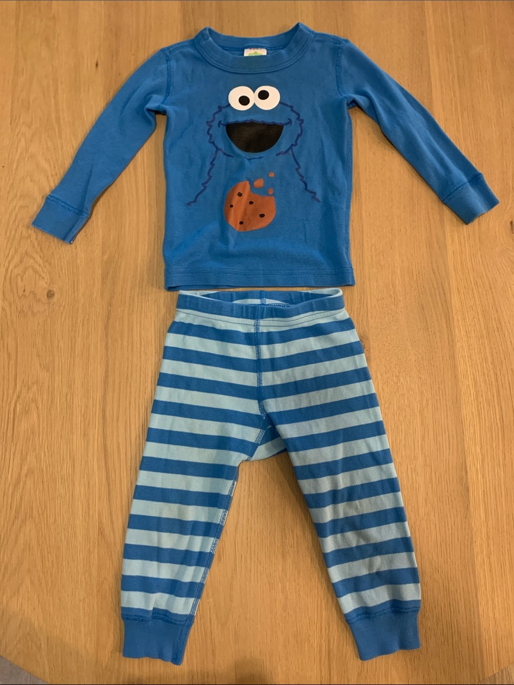 Hanna Andersson cookie Monster pajamas, set 2T *Organic Cotton* Sesame Street